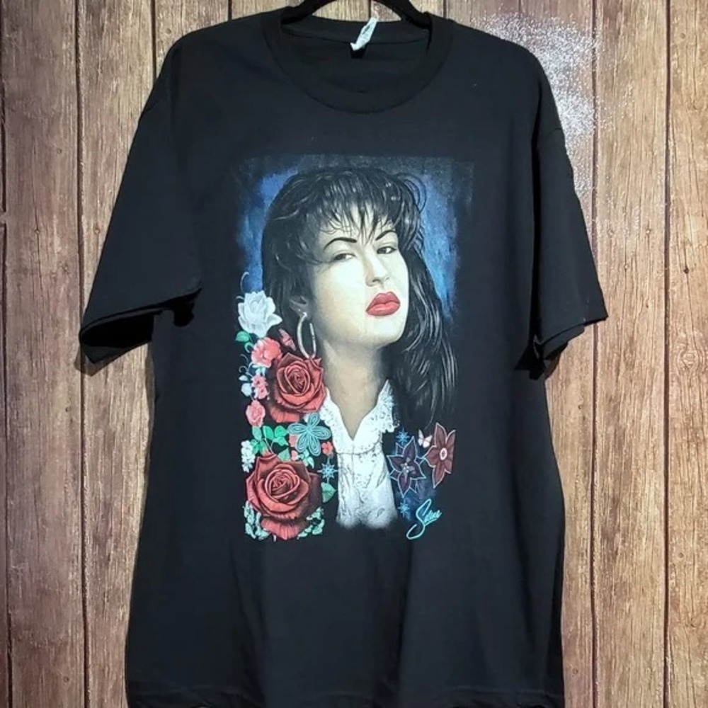 Selena Quintanillaprez Singer Tshirt Black